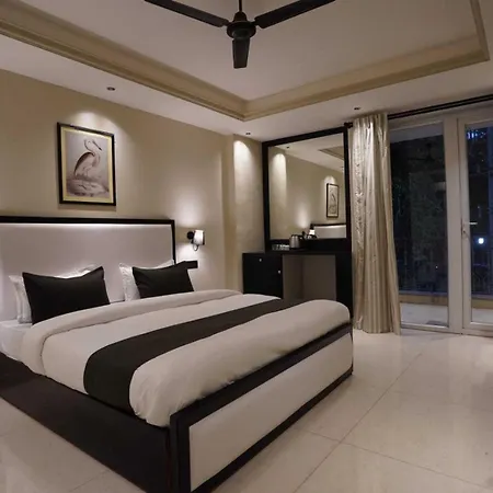 Hotel IV